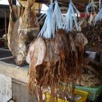 Il fantastico mercato del pesce essicato